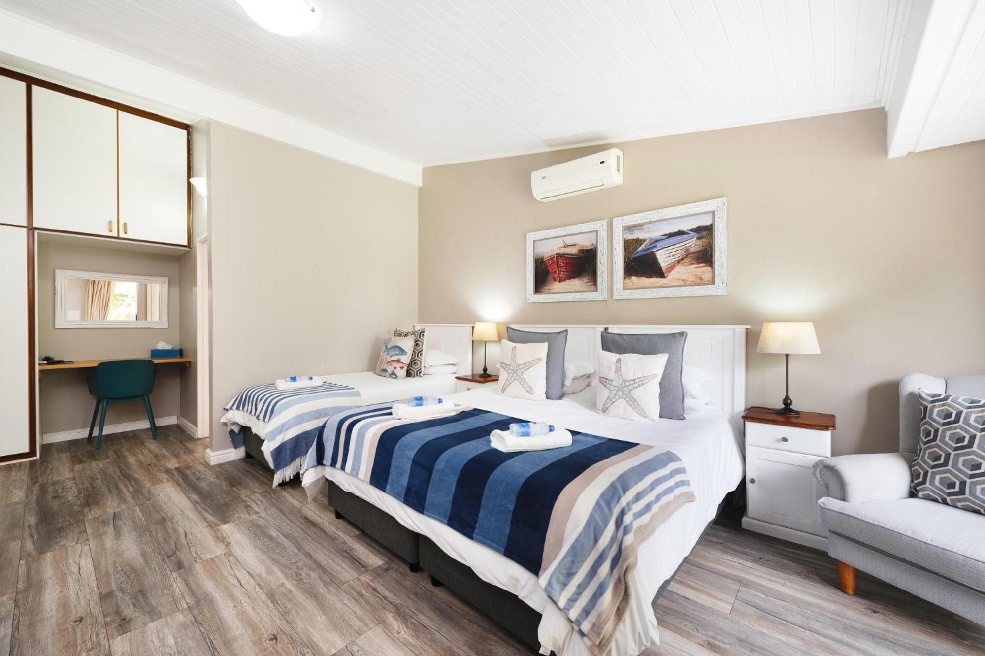 Admirals Lodge Guest House And Brightways Self Catering Apartments Порт-Элизабет Экстерьер фото