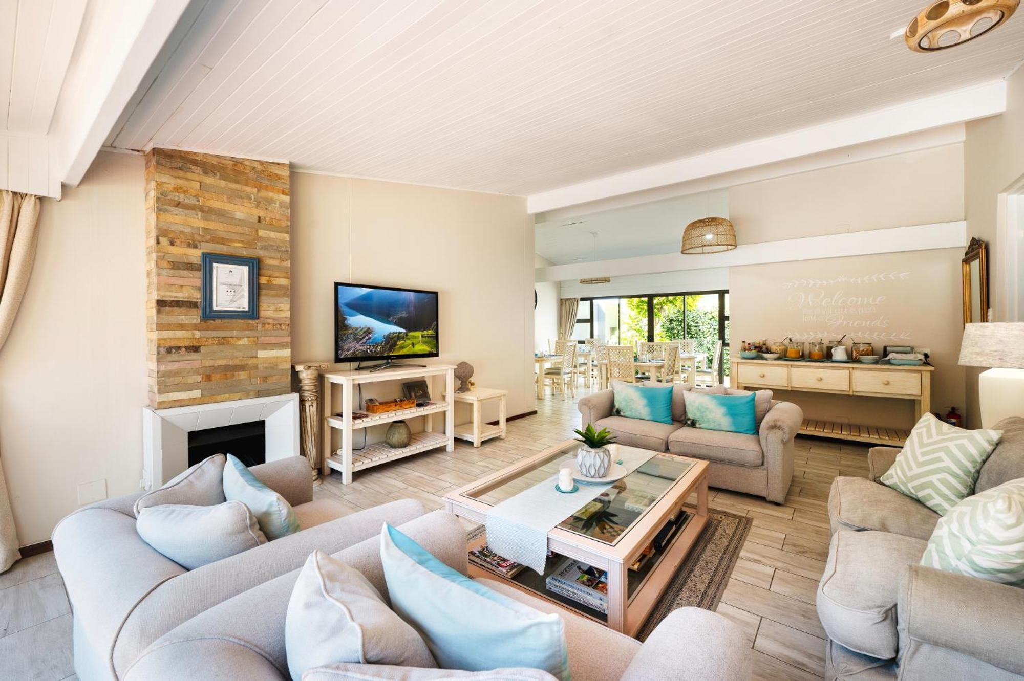 Admirals Lodge Guest House And Brightways Self Catering Apartments Порт-Элизабет Экстерьер фото